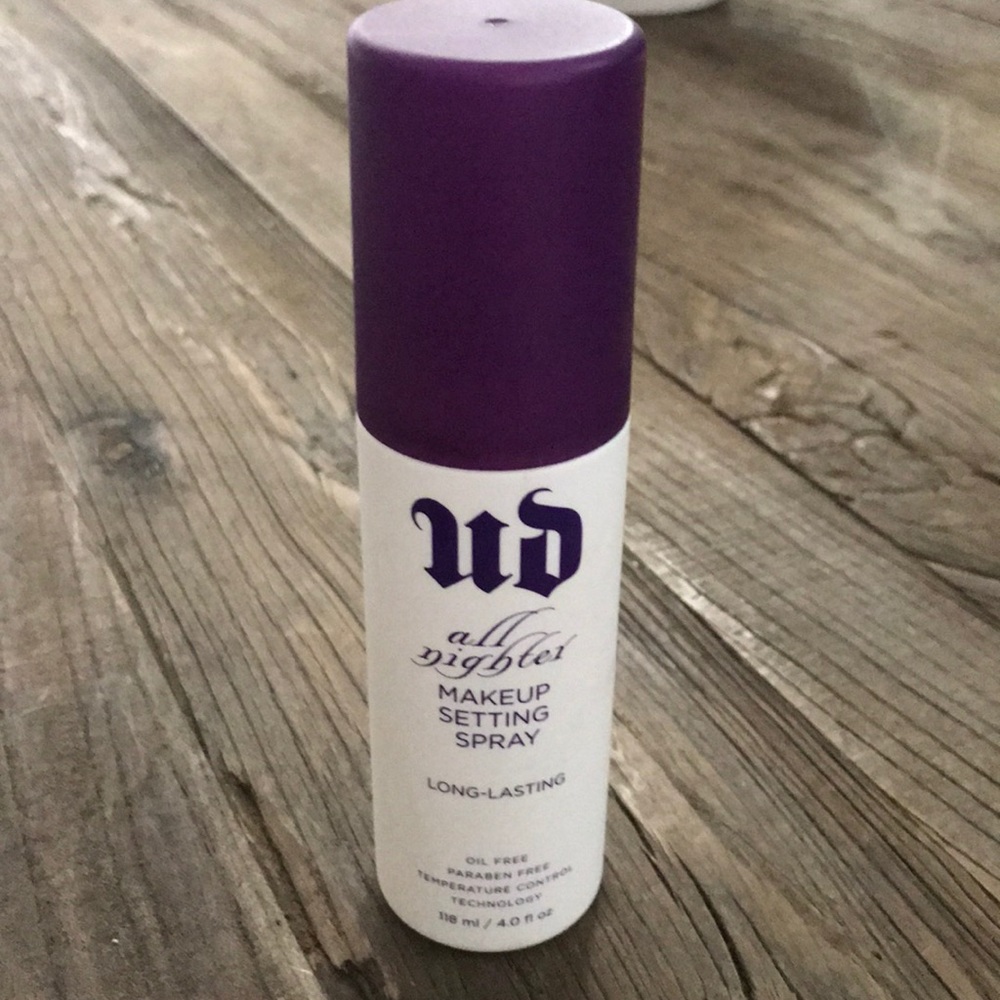Urban Decay All Nighter Makeup Setting Spray